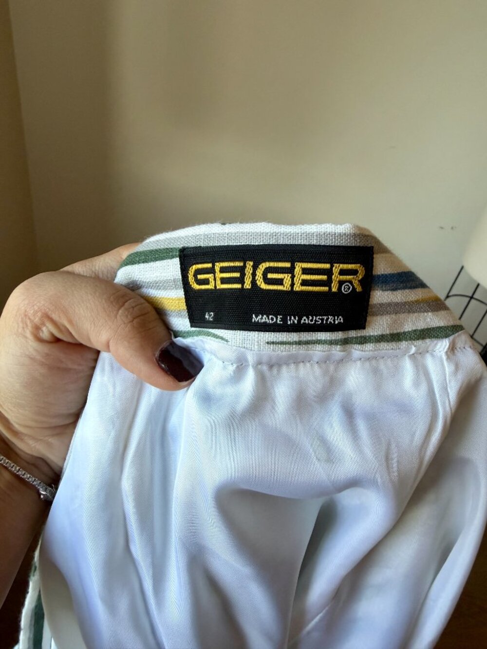 Vintage Geiger Pleated Midi Skirt | Size 42 | Made in Austria - Picture 6 of 6